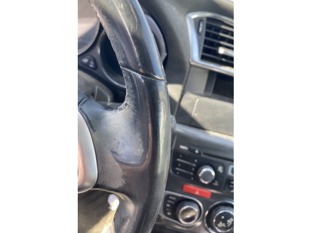 Руль Citroen C4 II 2011 - 2016 года 96726952EQ