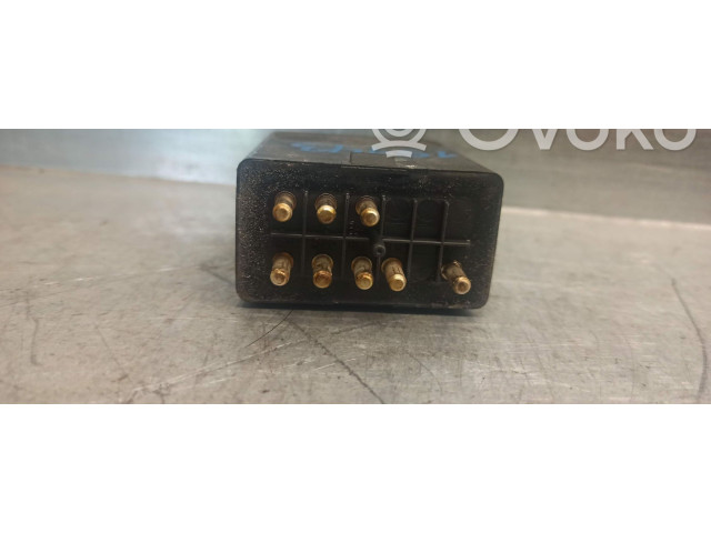 Pojistková skříňka 0074549632, 05999670 Mercedes-Benz E W124 1995