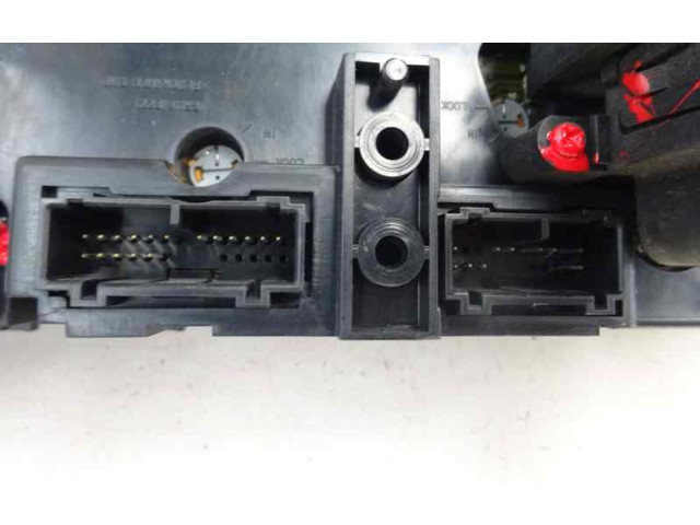 Блок управления климат-контролем 8682930 Volvo V70