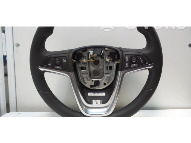 Руль Opel Meriva B  2010 - 2016 года 13351021, 13305818      