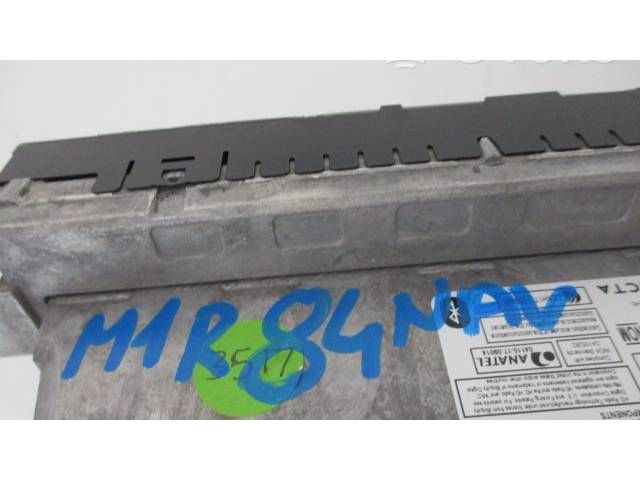 Дисплей    68461762AA   Jeep Grand Cherokee