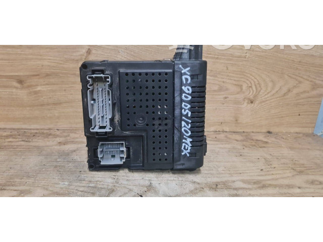 Pojistková skříňka 30765148, 05W494 Volvo XC90 2005