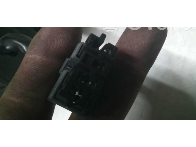 Зеркало (управляемое электричеством)