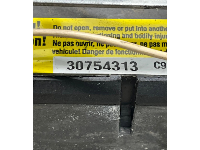 Подушка безопасности водителя 30754313   Volvo V70