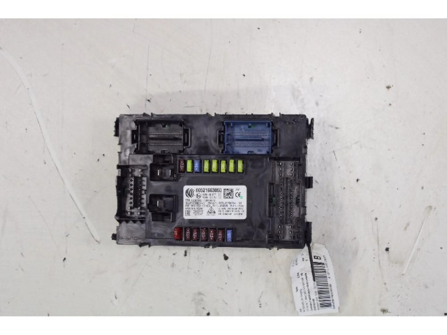 Блок предохранителей    Jeep Renegade    