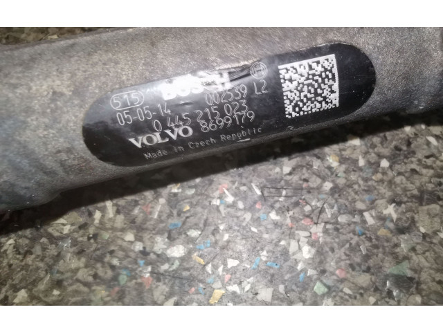 Топливная рампа 8699179, 0445215023   Volvo V70 2.4 
