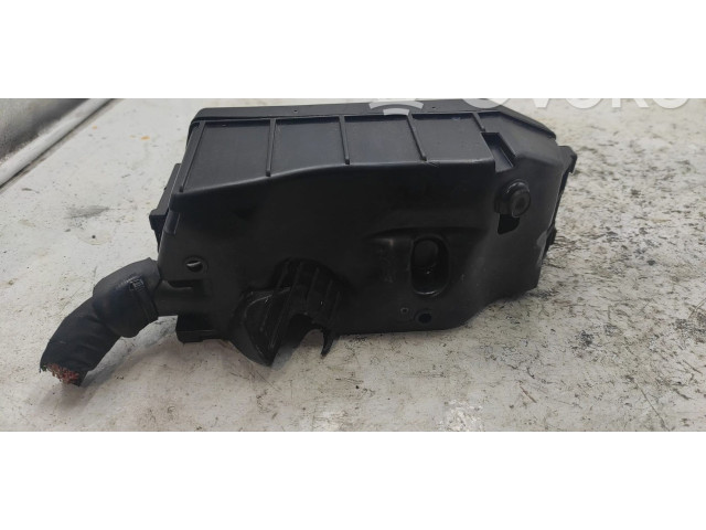 Блок предохранителей    Audi A1    