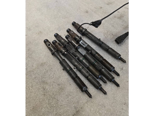 Vstřikovací lišta 059130201e Audi A6 S6 C5 4B AKN