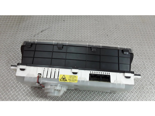 Přístrojová deska Land Rover Discovery 2001 YAC114011