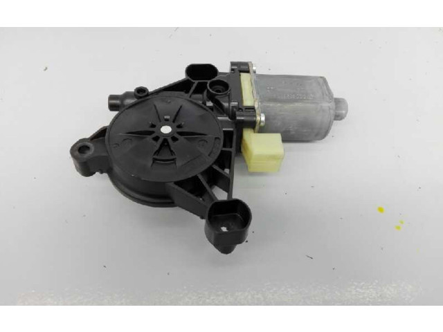 Передний двигатель механизма для подъема окон