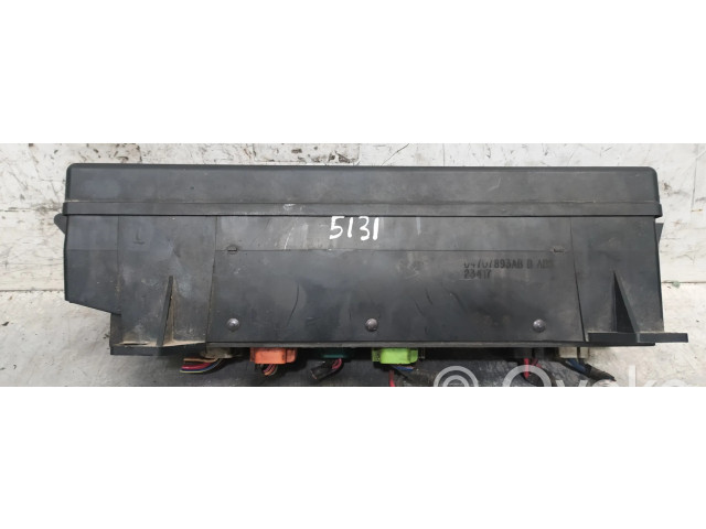 Pojistková skříňka 04707893AB Chrysler Grand Voyager II 1998