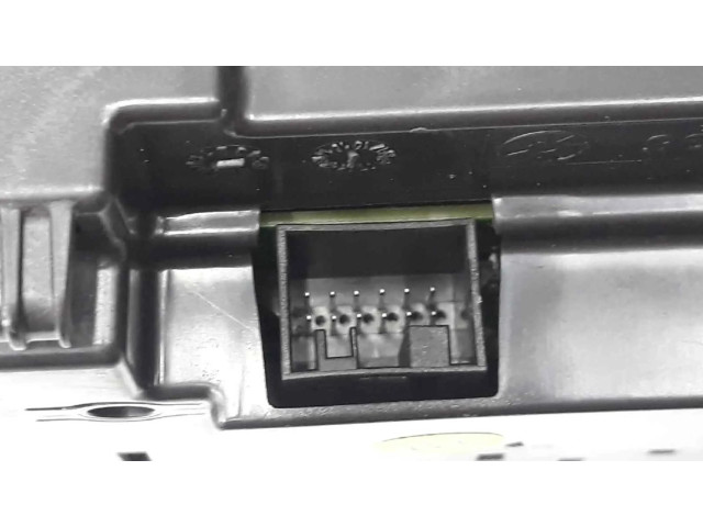 Přístrojová deska BMW 7 G11 G12 2015 62106843053