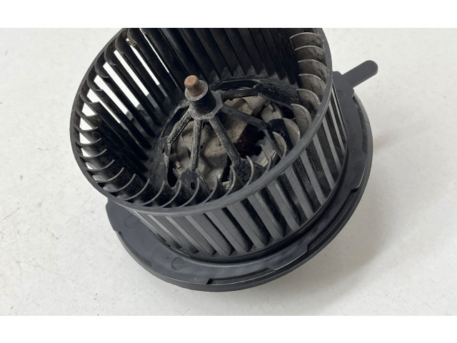 Вентилятор печки 87034, 195003 Volkswagen Caddy