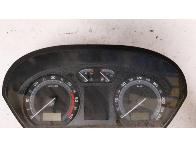Панель приборов 6Y0920882E, 110080253 Skoda Fabia Mk1 (6Y)