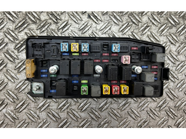 Pojistková skříňka 95202898 Opel Antara 2012