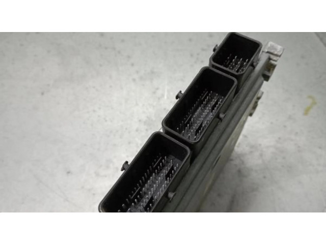 Řídící jednotka 237103606R Renault Captur 2014