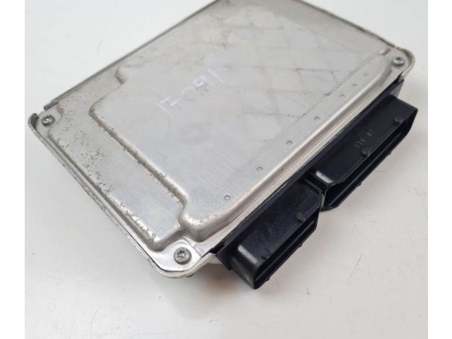 Блок управления двигателя 0281012318   Skoda Fabia Mk1 (6Y)