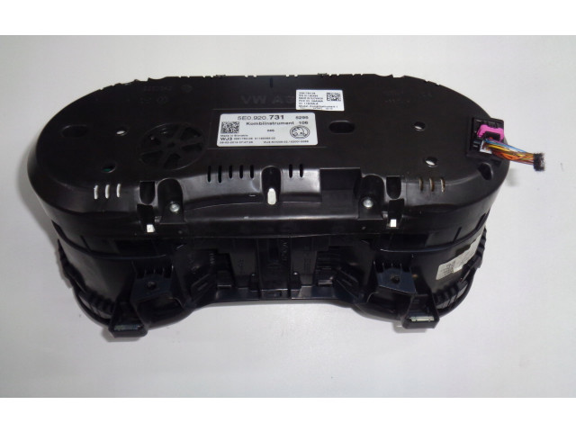 Панель приборов 5E0920731   Skoda Octavia Mk3 (5E)       