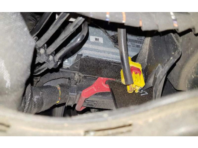 Блок управления двигателем Блок управления EH2212C520PB Jaguar XJ X350