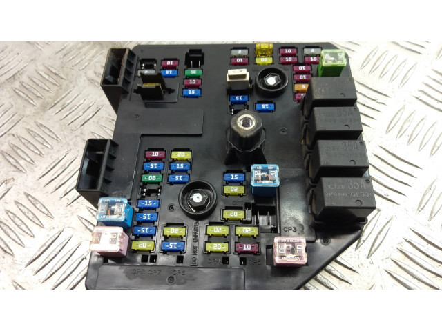 Блок предохранителей 95903657   Chevrolet Captiva    