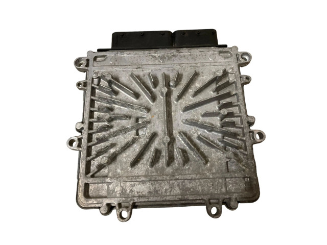 Блок управления двигателя 30785100, 1039S18372   Volvo V70