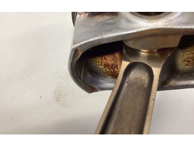 Поршень с шатуном Dodge Challenger