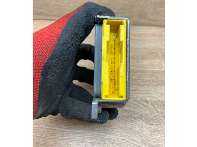 Блок подушек безопасности 980360180, 0285001232 Mitsubishi Carisma