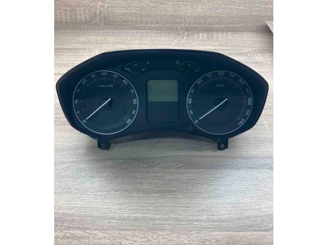 Панель приборов 1Z0920812D, V1610056   Skoda Octavia Mk2 (1Z)       