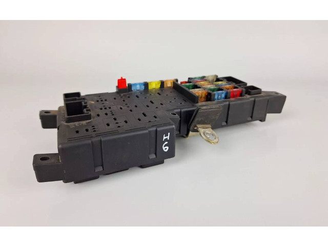 Блок предохранителей 8651187   Volvo V70    