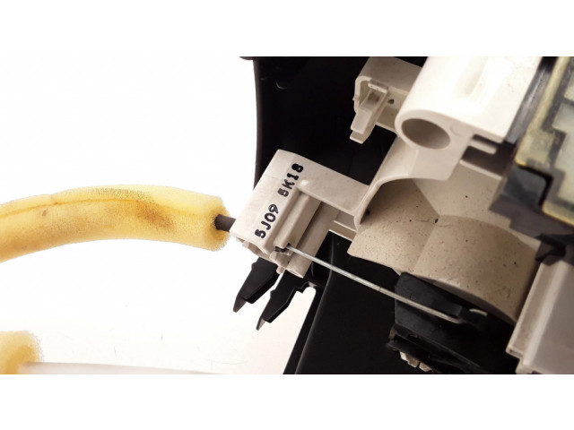 Блок управления климат-контролем 5J095K18 Daihatsu Sirion