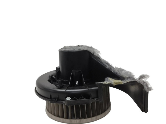 Вентилятор печки    6R1819015   Skoda Rapid (NH)