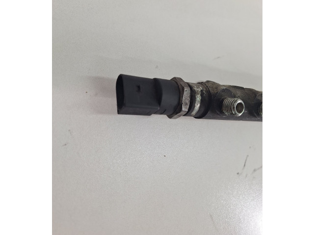 Vstřikovací lišta A61107003, A6110780449 Mercedes-Benz Vito Viano W639