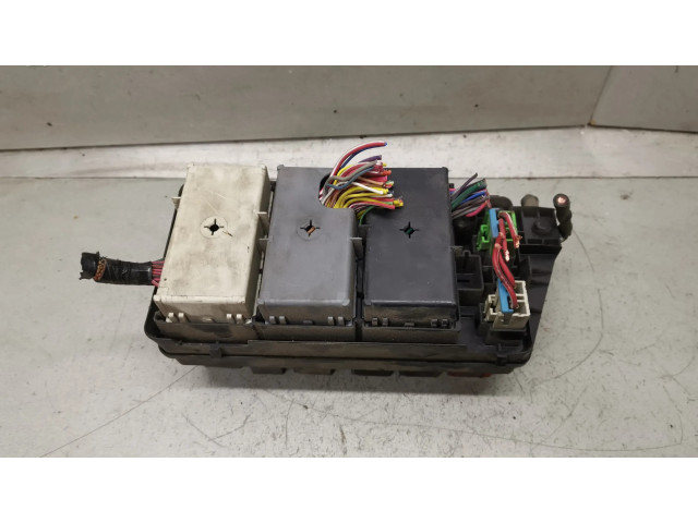 Pojistková skříňka 22704753 Chevrolet Equinox 2005