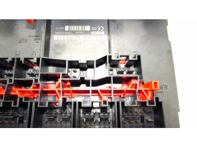 Блок предохранителей 1K0937049AA Volkswagen Caddy