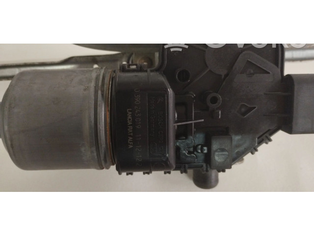 Моторчик дворников 50509396, 0390243019 Alfa Romeo Giulietta