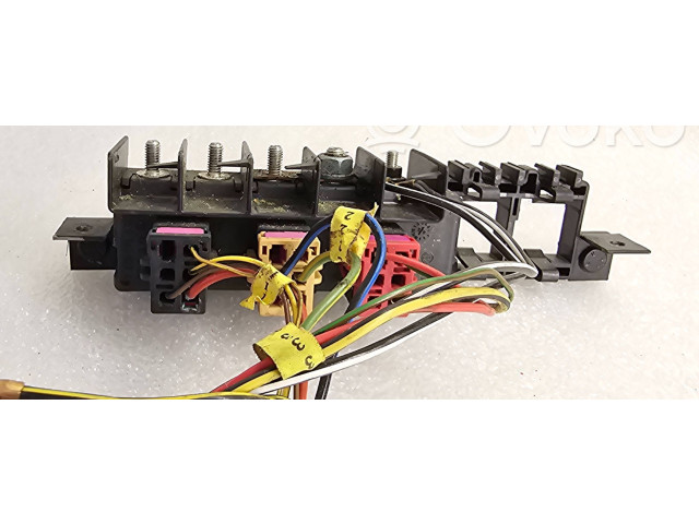 Блок предохранителей 8L0941822A, 696083000 Audi A3 S3 8L