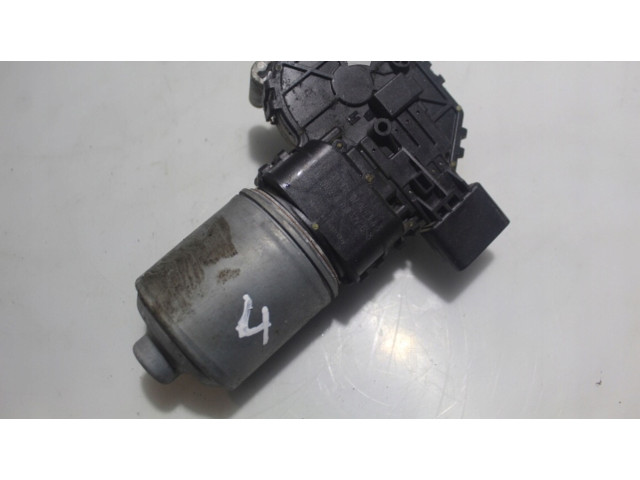 Двигатель стеклоочистителей