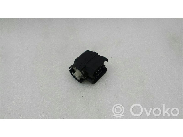 Контакты замка зажигания