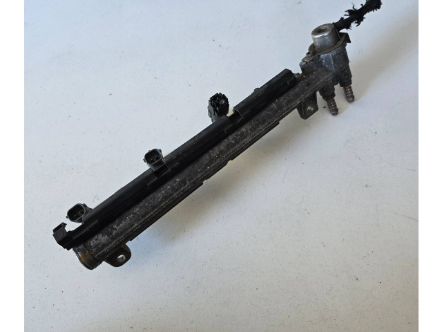 Топливная рампа 036133319   Audi A3 S3 8P   для двигателя BLS