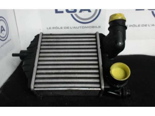 Интеркулер  46831804   Fiat Idea 