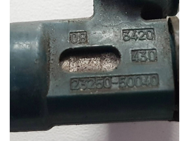 Vstřikovač 2325050040 Toyota Land Cruiser (J100)