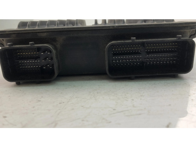 Блок управления двигателя 8966133Z10 Lexus ES 300h