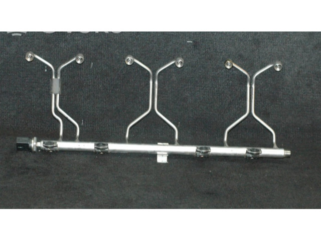 Топливная рампа 7848363 BMW 4 F32 F33 3.0