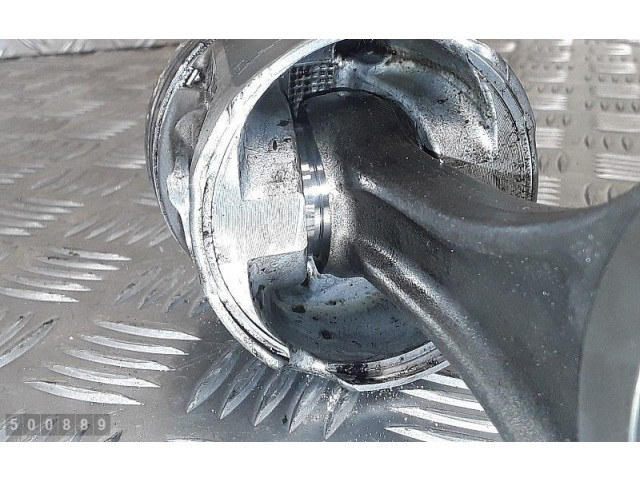 Píst 942390, 10653   Nissan Navara    V9X 