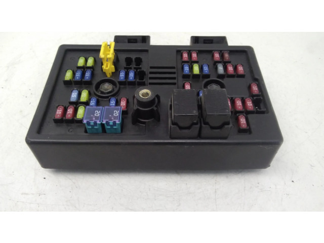 Pojistková skříňka 96821082 Chevrolet Captiva 2007