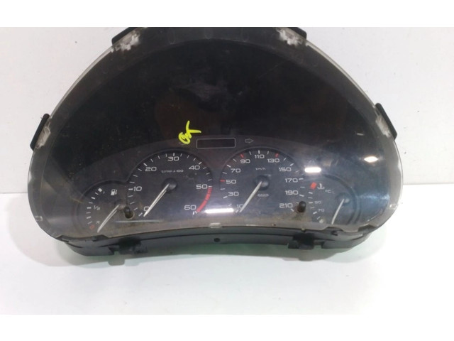 Přístrojová deska  Citroen Berlingo 2005   