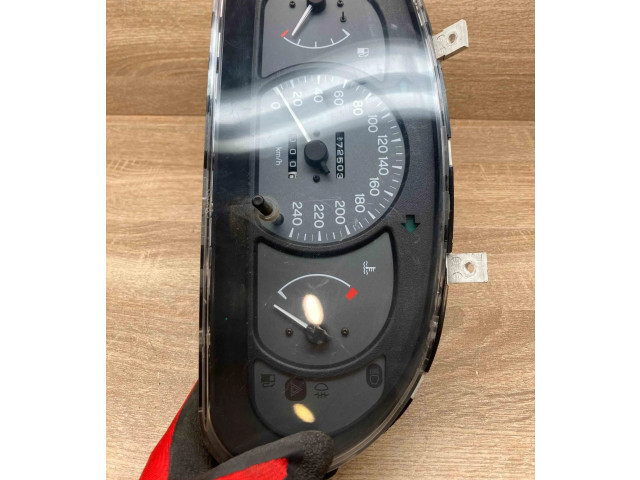 Панель приборов MB899862, 758950 Mitsubishi Colt