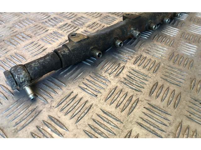 Топливная рампа 30622085, 000580L1   Volvo XC90  