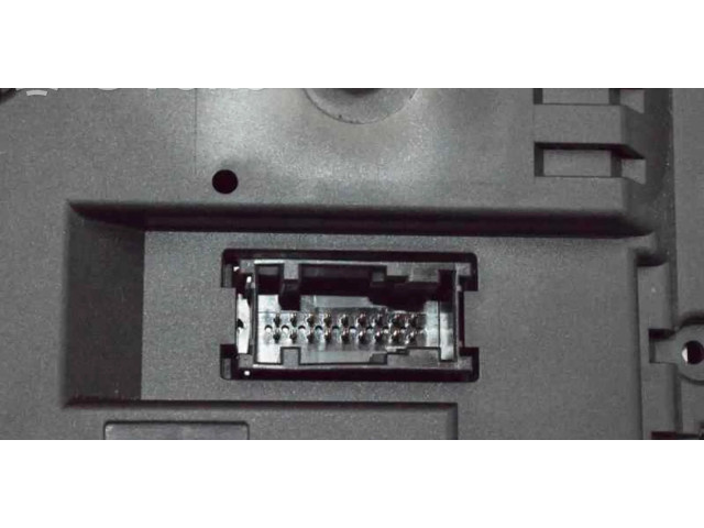 Přístrojová deska  BMW 1 F20 F21 2011 62109187048, 62109283803  