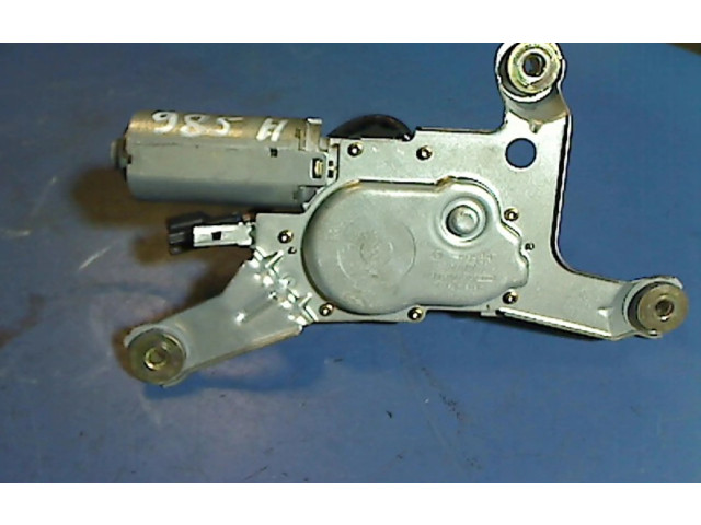 Моторчик заднего дворника 0390206514 Mitsubishi Carisma